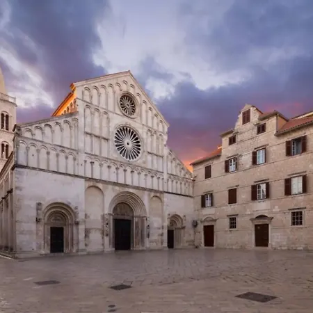 La Paulinas 아파트 자다르