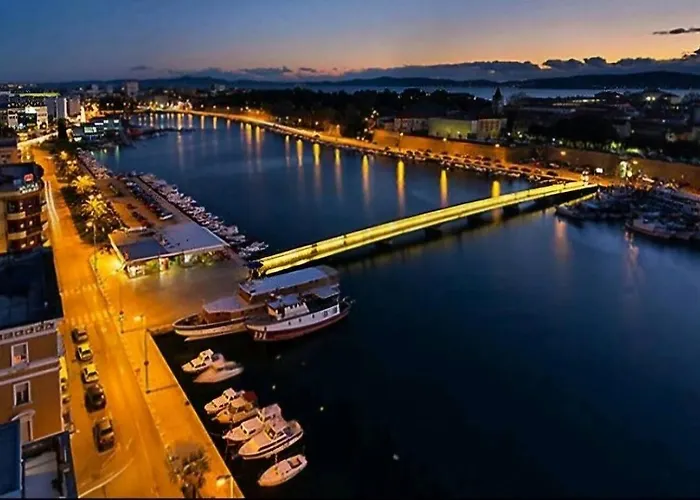 La Paulinas Ζαντάρ