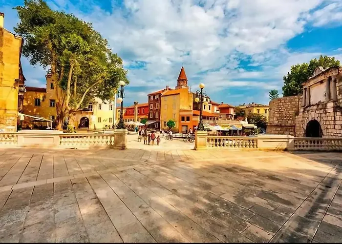 公寓 La Paulinas 扎达尔